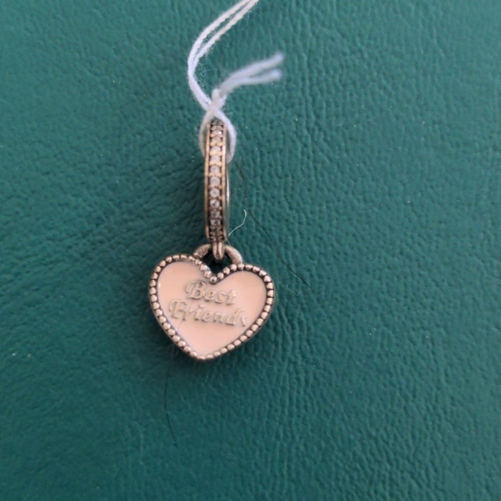 Pandora best friends charm.